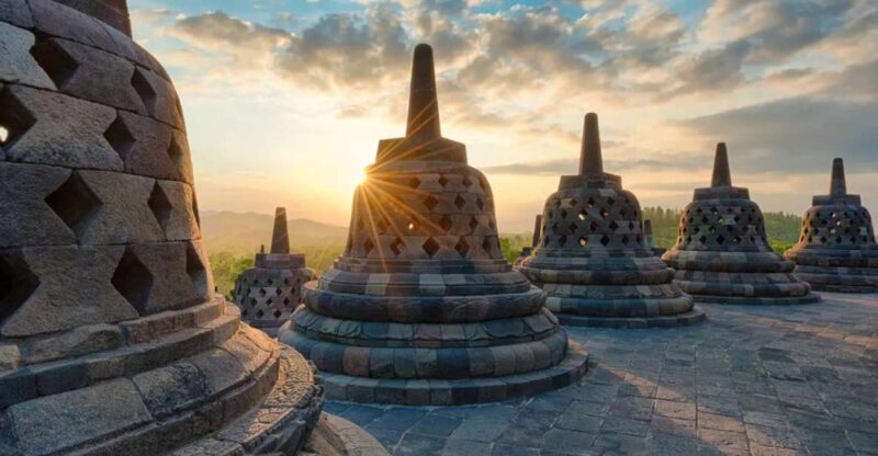 Half-Day Tour Borobudur From Yogyakarta With Ticket & Guide - Hotel Pickup and Transportation