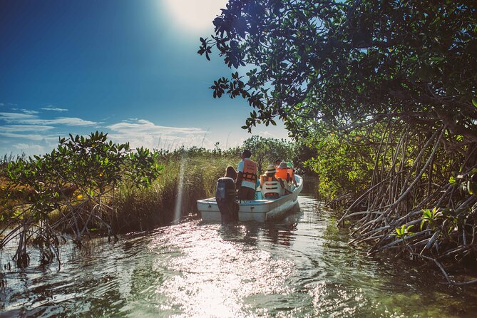 Half-Day Tour Discovering Sian Ka'an With Lunch - Snorkeling and Lunch