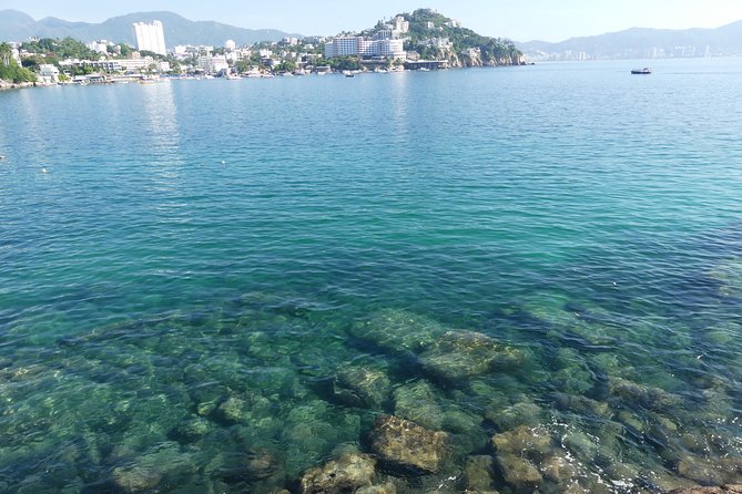 Half Day Tour Hiking La Roqueta Island and Lunch - Explore Roqueta Island