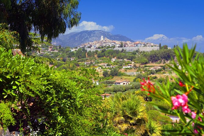 Half Day Tour in Cannes, Antibes and St Paul De Vence - Exploring Cannes