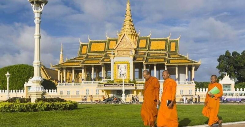 Half Day Tour in Phnom Penh - Historical Context