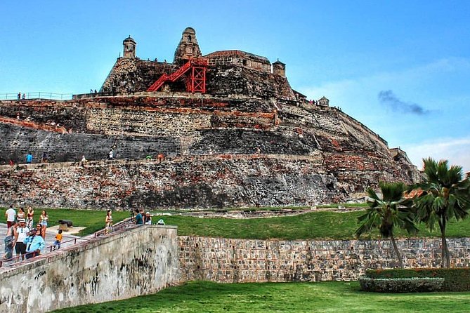 Half-Day Tour of Cartagena by Air-Conditioned Vehicles - Key Tour Details