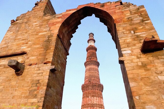 Half-Day Tour Of Qutb Minar, Humayun Tomb and Agrasen Ki Baoli - Discovering Humayun Tomb