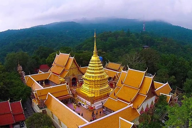 Half Day Tour of Wat Doi Suthep & Phu Ping Palace From Chiang Mai - Visiting Wat Doi Suthep