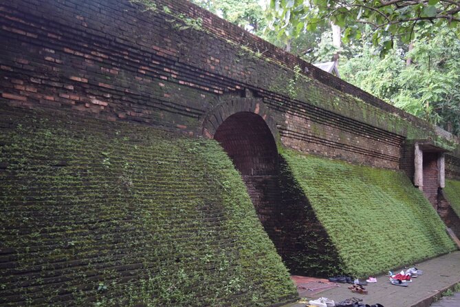 Half Day Tour Suan Dok Temple, Umong Temple & Doi Suthep Temple - Suan Dok Temple