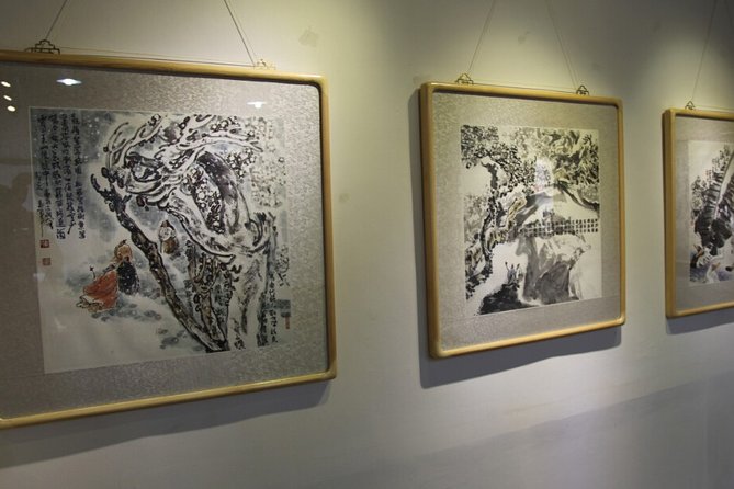 Half Day Tour to 798 Art Zone With Private Tour Guide Service - Accessibility