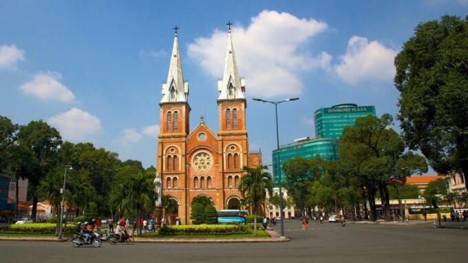 Half-Day Tour To Explore Saigon (Morning or Afternoon) - Jade Emperor Pagoda