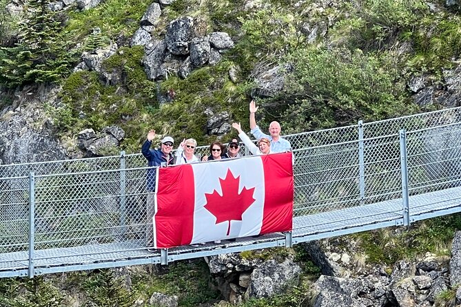 Half Day Tour to Yukon and Suspension Bridge - Meeting and Pickup