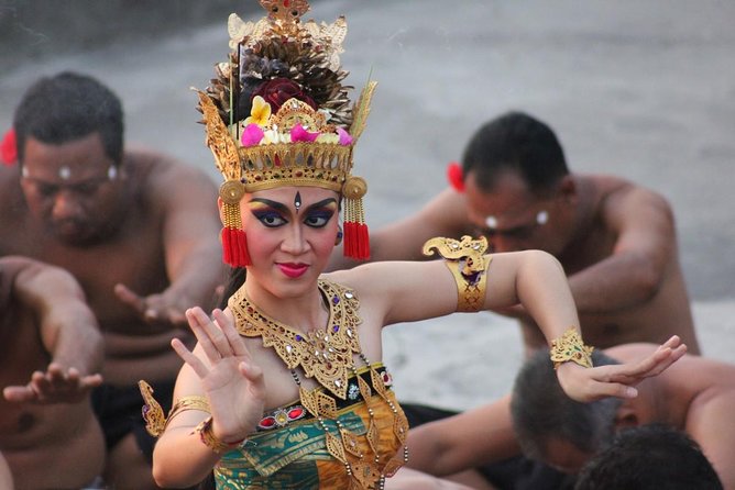 Half-Day Tour: Uluwatu Temple and Kecak Fire Dance Show - Inclusions and Logistics