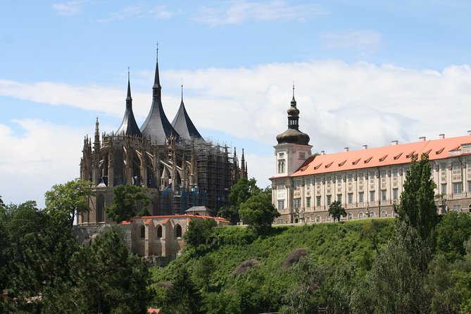 Half Day Trip to Kutna Hora and Bone Church From Prague - Exploring the Bone Church
