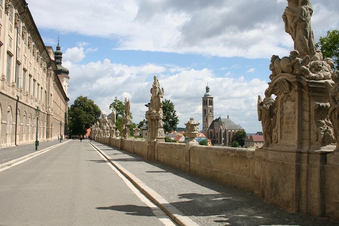 Half-Day Trip to Kutna Hora+Bone Church With Free Time Fromprague - Booking and Cancellation Policy