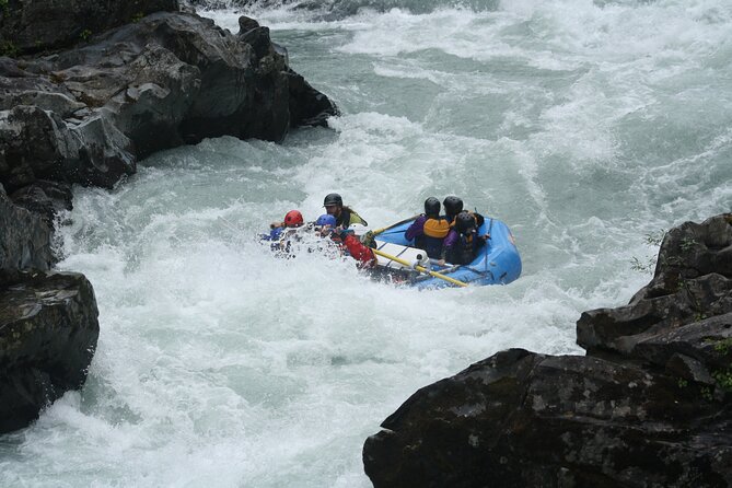 Half Day Two Canyon Six Mile Creek Whitewater Rafting - Inclusions and Amenities