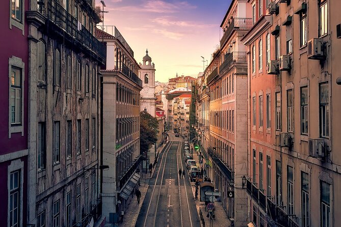 Half-Day Unforgettable Historical Lisbon on Tuk-Tuk - Logistics and Meeting Details