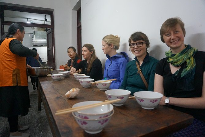 Half-Day Walking Tour With Local Market Trip and Vegetarian Lunch in Nunnery - Key Points