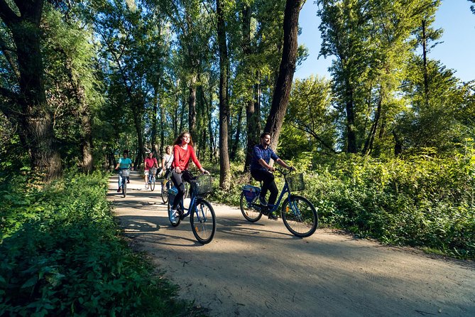 Half-Day Warsaw City Sightseeing Bike Tour for Small Group - Highlights of the Tour