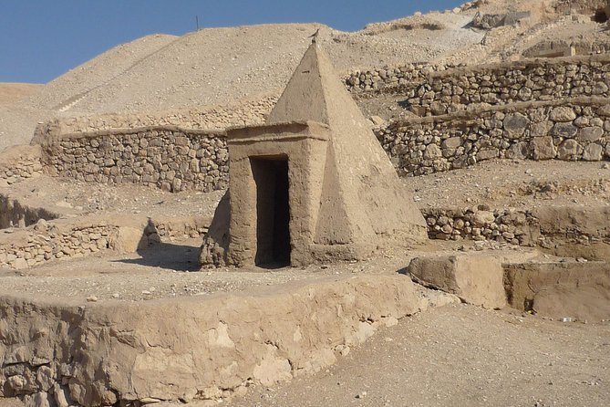 Half Day West Bank Tour B Habu Temple and Workers Tombs - Itinerary Details