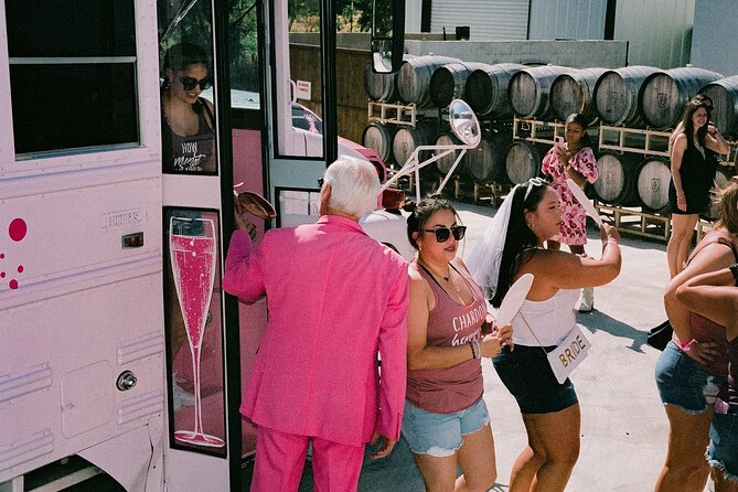 Half-Day Winery Tour in Fredericksburg - Transportation and Accessibility