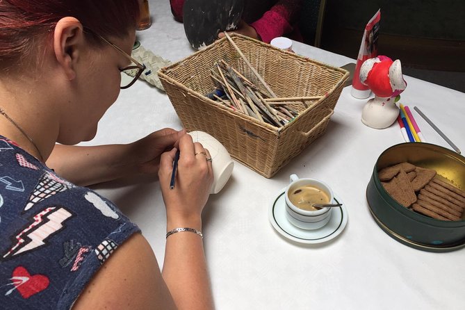 Half-Day Workshop Ceramic Painting in Katwoude - Logistics and Accessibility