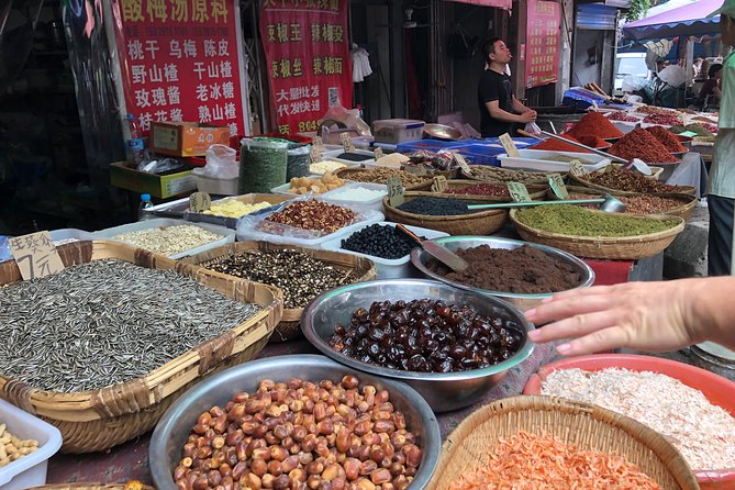 Half Day Xian Back Alley Foodie Tour - Tuktuk Transportation Experience