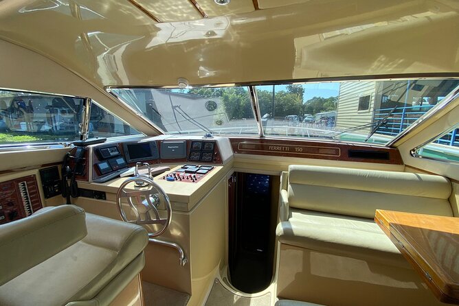 Half-Day Yacht Tour in British Columbia - Pricing and Availability