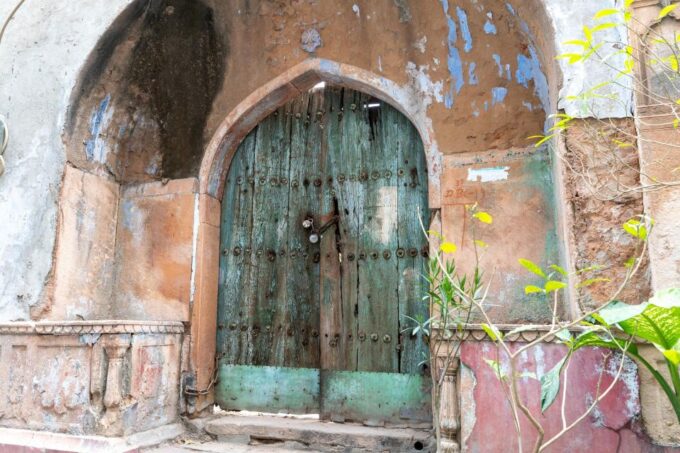 Half/Full Day Old & New Delhi Tour With Car and Guide - Pickup and Drop-off Locations