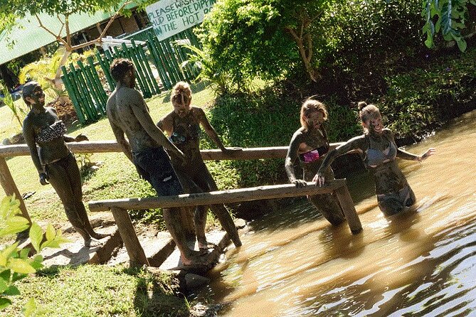 Halfday Private Mudpools,Veseisei Fijian Village,Sleeping Giants Garden&Shopping - Pickup Details