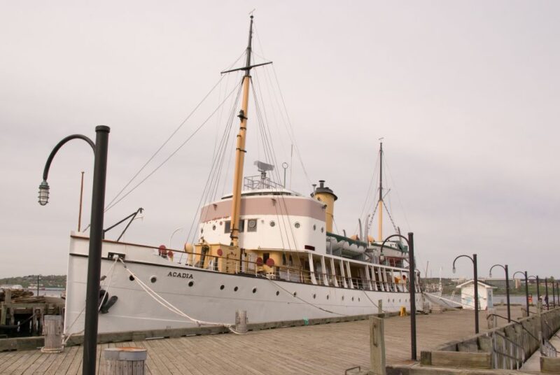 Halifax Boardwalk and Seaport: Smartphone Audio Tour - Maritime History and Stories