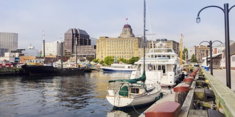 Halifax: Guided Harbourfront Food Walking Tour - Fresh Oysters