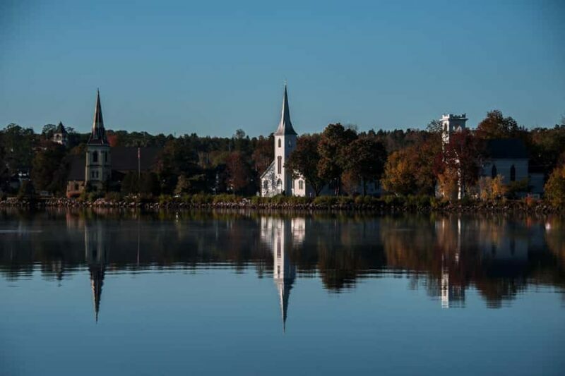 Halifax: Lunenburg and Mahone Bay Private Tour - Discovering the South Shore in Comfort and Style