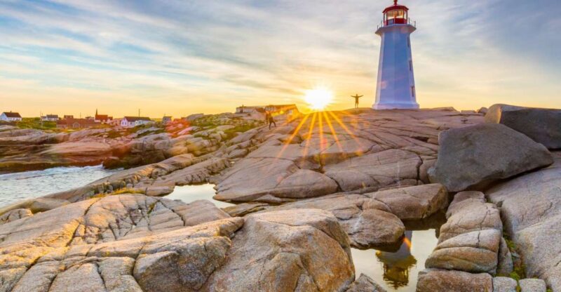 Halifax: Peggys Cove Small Group Night Tour With Dinner - Key Points