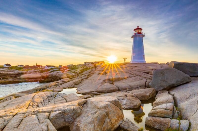 Halifax: Peggys Cove Small Group Night Tour With Dinner - Experience Features