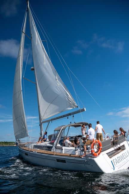 Halifax: Sunset Wine and Cheese Sailboat Cruise - Who Is This Tour Perfect For?