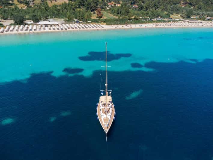 Halkidiki: Explore Kelifos Island and Porto Carras Bays - Meeting Point and Accessibility