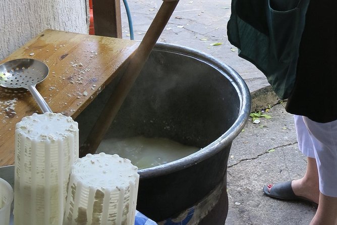 Halloumi Heaven: Cheese-Making Class & Troodos Mountain Villages 7h - Tasting Local Delights
