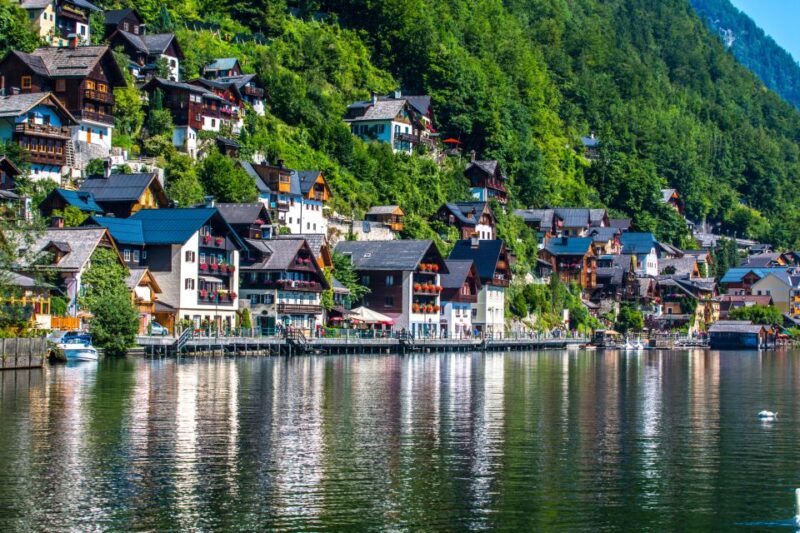 Hallstatt: First Discovery Walk and Reading Walking Tour - Exploring Hallstatts Landmarks and Attractions