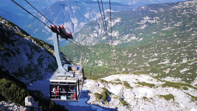 Hallstatt & Ice Cave & 5 Fingers Private Tour From Salzburg - Physical Requirements