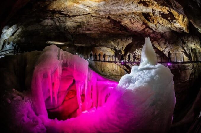 Hallstatt & Ice Cave & 5 Fingers Private Tour From Salzburg - Frequently Asked Questions