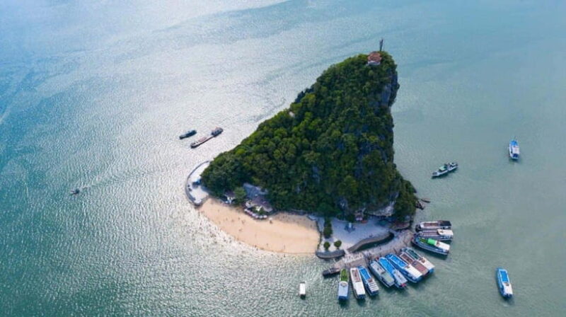 Halong Bay 1D- Sung Sot Cave- Titop Island- Kayaking & Lunch - Key Points