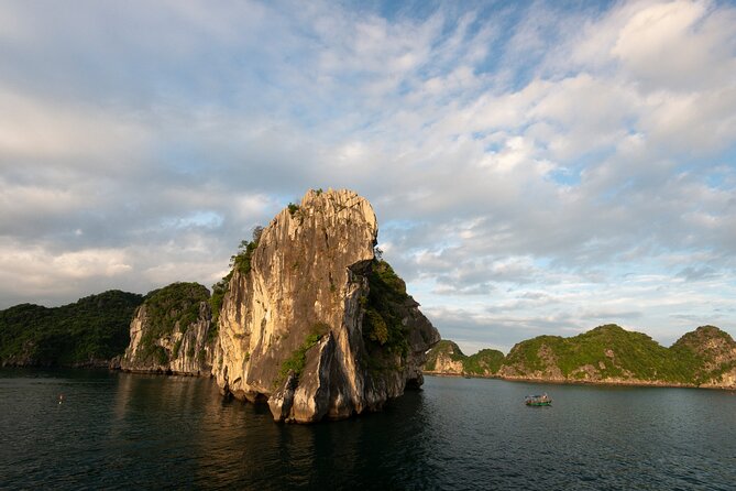 Halong Bay 2D1N Traditional Boat All Inclusive Suppring Cave,Titop,Luon Cave - Location and Accessibility