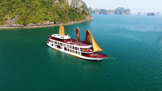 Halong Bay: 3D2N Explorer With Emperor Cruise Legacy Halong - Squid Fishing