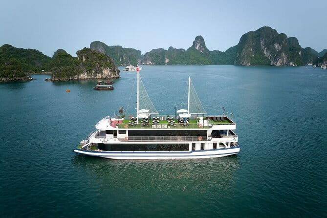 Halong bay 4 hours boat tour from Halong city with 2 caves, kayak - The Experience on the Water