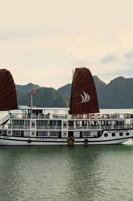 Halong Bay: 4-Stars Luxury Tour Ha Long Bay 2D1N Tour - Booking Process