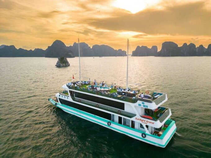 Halong Bay 5 Star Day Cruise With Swimm Pool, Buffet, Kayak - Onboard Facilities and Amenities