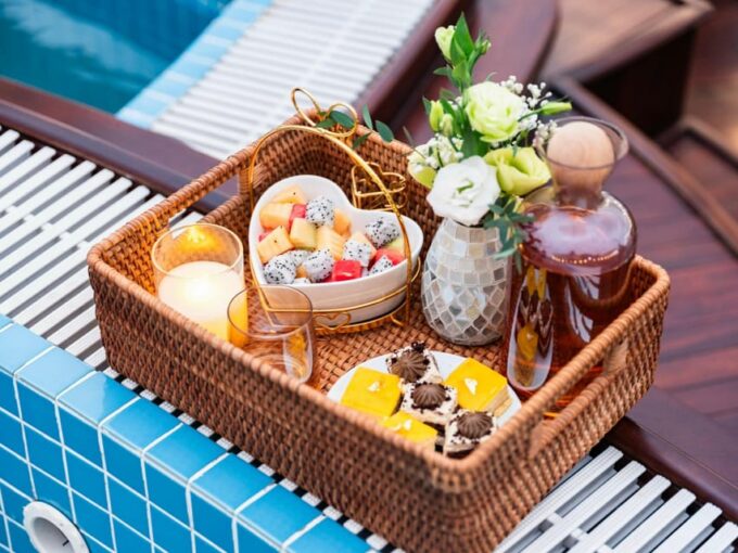 Halong Bay: 5-Star Pamela Dinner Cruise With Live Music - Unforgettable Evening on Halong Bay