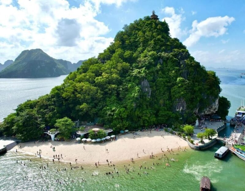 Halong Bay BEST Day Cruise, Island, Caves, Kayak, Transfer - Dining and Cuisine