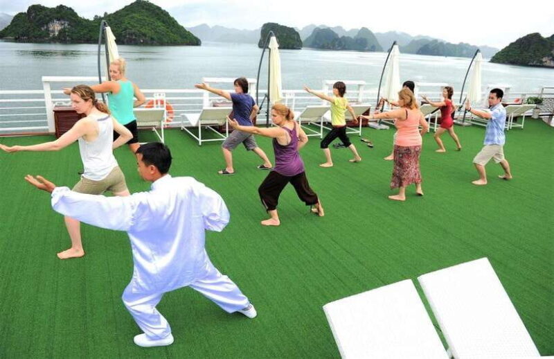 Halong Bay by Overnight Cruise With Kayak and Squid Fishing - Meeting Point and Arrival