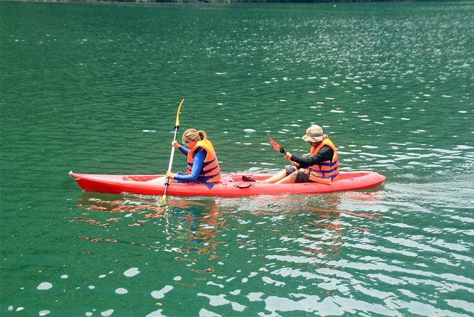 Halong Bay Cruise Day Trip: Visit Thien Cung Cave, Kayaking & Lunch - Best Price - Small Group Tour Option