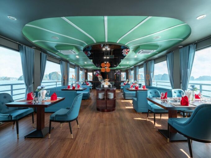 Halong Bay Delights: Deluxe Day Cruise With Kayaking & Lunch - Transportation and Pricing