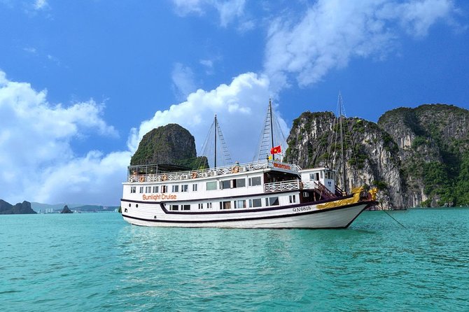Halong Bay Deluxe Cruise 2 Days/ 1 Nights: Full Meals, Kayaking & Swimming - Onboard Activities and Experiences