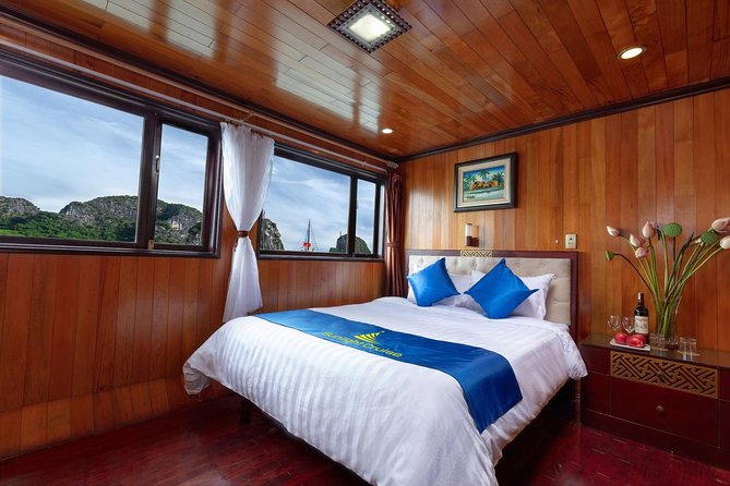 Halong Bay Deluxe Cruise 2 Days/ 1 Nights: Full Meals, Kayaking & Swimming - Adventurous Water Activities Offered